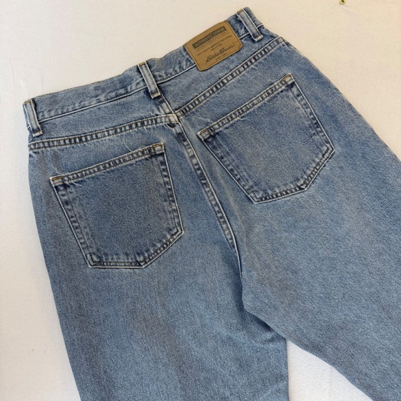 Eddie Bauer High Rise Mom Jeans Medium Wash Denim Tapered Leg Womens 10 Petite - Picture 9 of 14